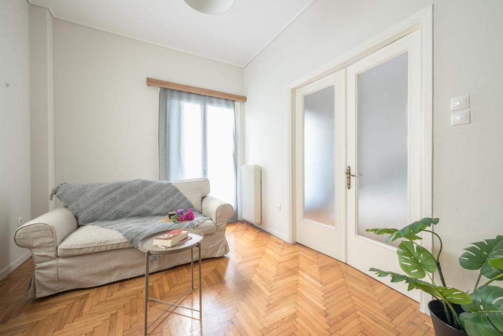 Pame Rentals - 2Bd Home, 4 Min To Acropolis Athens Luaran gambar